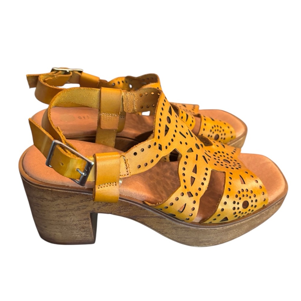 Eric Michael Mustard Yellow Leather Sandals size 37